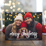 Cartão Postal De Festividades Foto Simples com Script de Feliz Natal Branco<br><div class="desc">Design FRONT: A horizontal fotografa toda a frente do cartão postal. Uma busca moderna por um cartão com fotos de feriado com um grande "natal alegre" em uma fonte de script manuscrita e divertida. O fundo é a sua foto.</div>