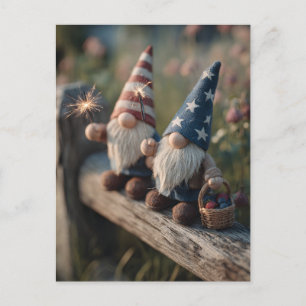Cartão Postal De Festividades Gnomos Americanos Patrióticos com Espargueiros