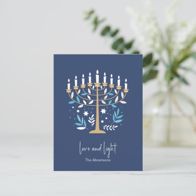 Cartão Postal De Festividades Hanukkah Love & Light Floral Menorah (Em pé/Frente)