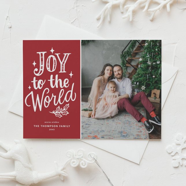 Cartão Postal De Festividades Joy To World Christmas Carol Red Photo (Celebrate the season with this customizable red "Joy to the World" photo Christmas postcard.)
