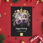 Cartão Postal De Festividades Logo da foto da seleção de ouro preto de Natal<br><div class="desc">Cartões de Natal Personalizados Elegantes para Empresas Comemoram a temporada com nossos sofisticados cartões de Natal de fundo negro, projetados especialmente para empresas. Personalize com a foto e o logotipo da sua empresa, enquadrados em uma árvore de Natal ouro bauble para uma aparência festiva e profissional. Adicione o nome da...</div>