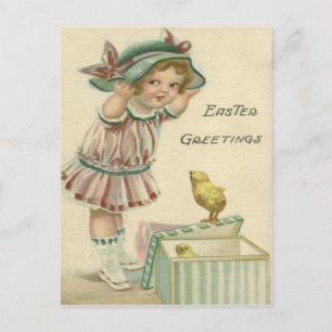 Cartão Postal De Festividades Menina Vitoriana Presente Pintinho de Páscoa