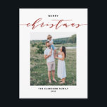 Cartão Postal De Festividades Modern Mix Typografia Red Felry Foto de Natal<br><div class="desc">Feliz Natal! Envie os desejos de Natal à família e aos amigos com este cartão-postal de Natal moderno e personalizável. Ele apresenta tipografia mista com roteiro elegante e tipografia simples. Personalize adicionando nomes e uma foto. Este cartão postal de Natal para caligrafia está disponível em outros estoques de cartão.</div>