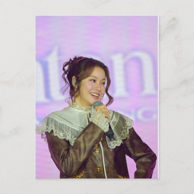 Cartão Postal De Festividades Namtan Tipnaree (Frente)