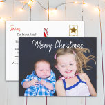 Cartão Postal De Festividades Natal da família personalizada<br><div class="desc">Basta adicionar a foto dos seus filhos ou da sua família a este cartão postal Feliz Natal. É uma maneira doce e barato de dizer Feliz Natal aos seus amigos e família e atualizá-los com uma foto! Pequenos sotaques bonitos na parte de trás do cartão-postal como um bastão canavial e...</div>