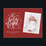Cartão Postal De Festividades Oh Santa Noite Roteiro Vermelho Primeira Foto De N<br><div class="desc">Noite sagrada, as estrelas brilham intensamente... Enviar cartões de natal com este cartão postal de fotos de feriado personalizável. Ele apresenta a inscrição "Oh noite sagrada" com um padrão festivo de feriado. Personalize adicionando nomes, fotos e outros detalhes. Este cartão de férias também será perfeito como anúncio de natalidade de...</div>