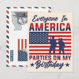 Cartão Postal De Festividades Patriotic Soldier Holding US Flag Postcard