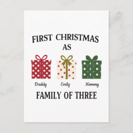 Cartão Postal De Festividades Primeiro Natal como Família de Três Presentes