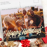 Cartão Postal De Festividades Reuniões Simples Modernas Stars Foto da Família<br><div class="desc">Design é composto por uma simples tipografia cursiva lúdica com estrelas. Adicione o nome da sua família,  o ano e a mensagem personalizada. Disponível aqui: http://www.zazzle.com/store/selectpartysupplies</div>