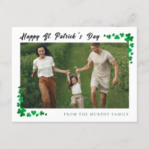 Cartão Postal De Festividades Rua de shamrock com sorte minimalista. Foto do Dia