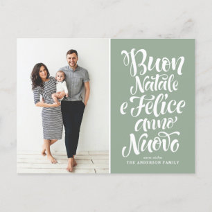Cartão Postal De Festividades Sage Green Buon Natale Calliografia Foto de Natal