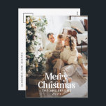 Cartão Postal De Festividades Tipografia botânica moderna e elegante<br><div class="desc">Cheio moderno sangrou foto elegante rústica,  crosta aquosa,  cor seca,  cor botânica,  cor mutada,  cor mutada,  cartão de Natal de Natal. Verde-sábio,  verde-caçador,  preto,  branco e castanho moderno na via colorida.</div>