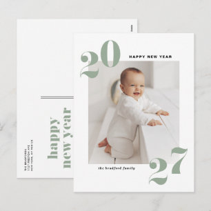 Cartão Postal De Festividades Tipografia Negrita em Verde Sage Ano Novo 2026 Fot