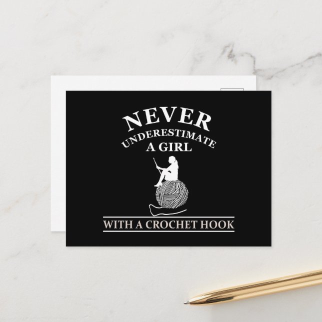 Cartão Postal De Festividades Um presente engraçado de crochê (Frente/Verso In Situ)