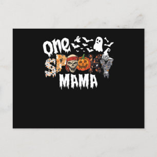 Cartão Postal De Festividades Uma Bruxa Groovy de Halloween Mãe Leopardo Assusta