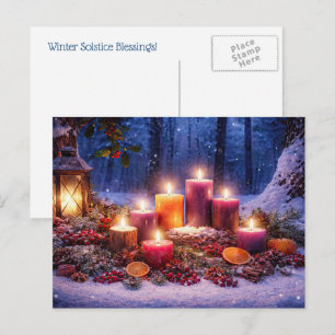 Cartão Postal De Festividades Velas e Lanterna de Neve do Solstício de Inverno d