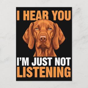 Cartão Postal De Festividades vizsla-ouvindo-camiseta-retrato-cachorro-engraçado