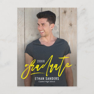 Cartão postal de graduação com cor editável e marc