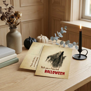 Cartão postal de Halloween assombrado por fantasma