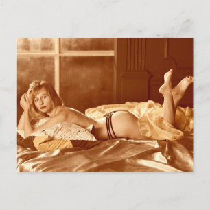 cartão postal de modelo de lingerie