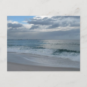 Cartão postal de praia e ondas