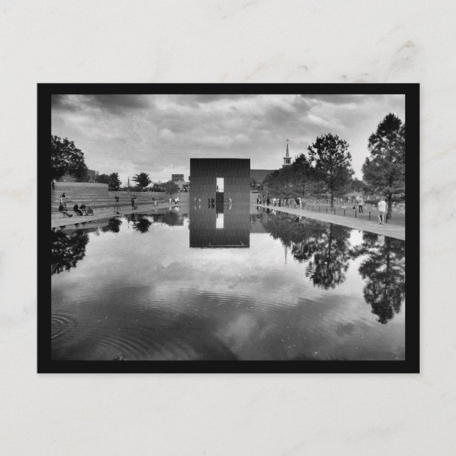 Cartão postal de Reflexões Memoriais OKC (Frente)