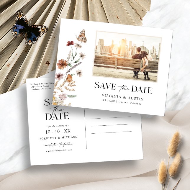 Cartão Postal de Salvar a Data Floral (Floral White Boho Save The Date Postcard with Butterfly by Painted Paperie
)