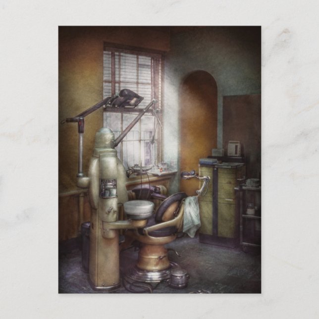 Cartão Postal Dentista - Escritório Dental por volta dos anos 40 (Frente)