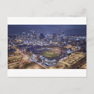 Cartão Postal Denver City Skyline and Coors Field at Night