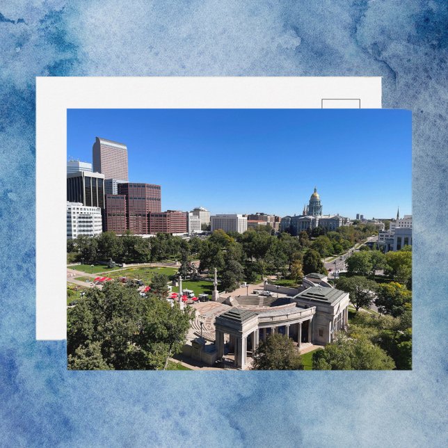 Cartão Postal Denver Downtown Skyline View Capitol Building (A postcard featuring a downtown view of the Denver skyline with the Colorado Capitol building!)