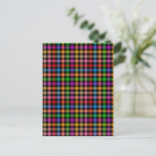 Cartão Postal Desenho Xadrez de Gingham de Arco-Íris Colorido - 