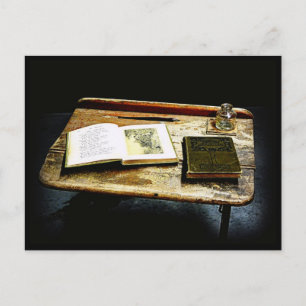 Cartão Postal Desktop Vintage - Mesa de Estudantes