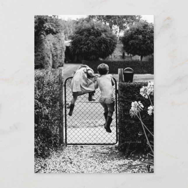 Cartão Postal Deux enfants s'échappent (Frente)