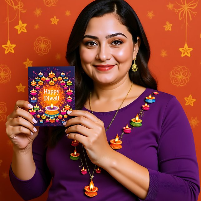 Cartão Postal Diwali tradicional com diyas (Traditional Diwali with Diyas Postcard with custom text)