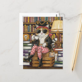 Cartão Postal Doce pirata de Gatinho com café em uma livraria