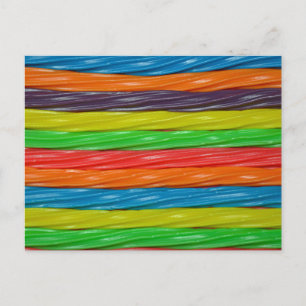 Cartão Postal Doces de alcaçuz de cor arco-íris
