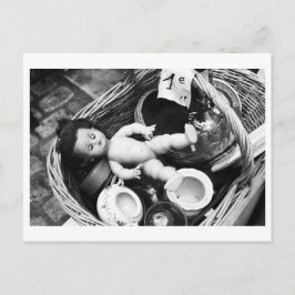 Cartão Postal Doll Portrait - Doll at the flea market