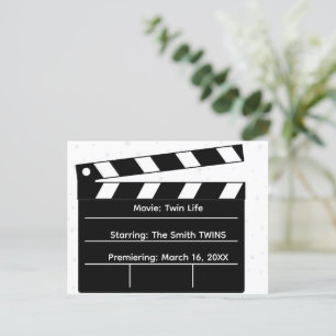 Cartão Postal Double Feature: Anúncio Épico de Gêmeos em Gestaçã