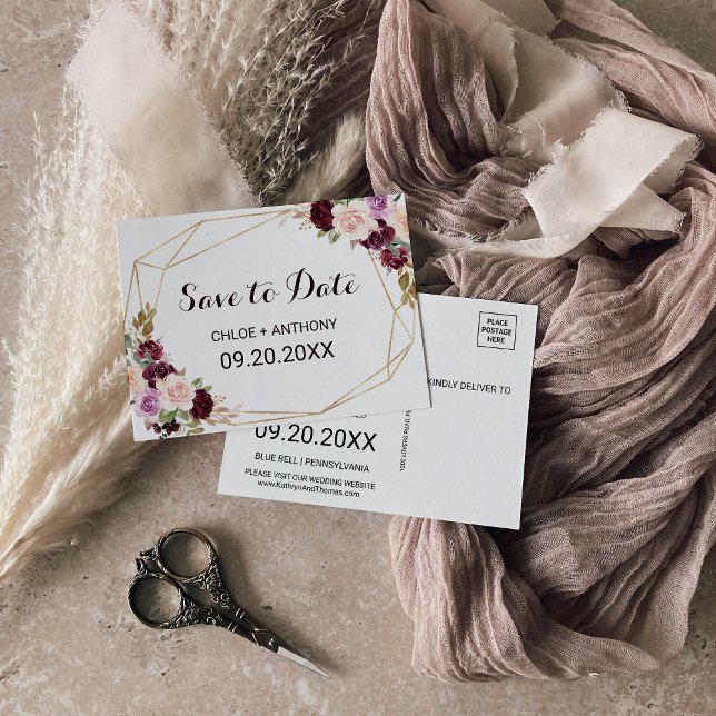 Cartão Postal Dourada Borgonha Geométrica Floral Salve a Placa d (Criador carregado)