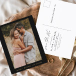 Cartão Postal Dourado minimalista Guarde o Cartão-Postal de Data<br><div class="desc">Casamento Dourado e preto Salve os Cartões de Data que têm uma foto na frente. Os Cartões salve a data contêm uma moderna tipografia cursiva escrita escrita escrita escrita escrita escrita escrita escrita que é elegante, simples e moderna a ser usada depois da simples celebração do dia de casamento minimalista....</div>