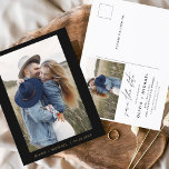 Cartão Postal Dourado preto Guarde a data do minimalista de foto<br><div class="desc">Casamento Dourado e preto Salve os Cartões de Data que têm uma foto na frente. Os Cartões salve a data contêm uma moderna tipografia cursiva escrita escrita escrita escrita escrita escrita escrita escrita que é elegante, simples e moderna a ser usada depois da simples celebração do dia de casamento minimalista....</div>