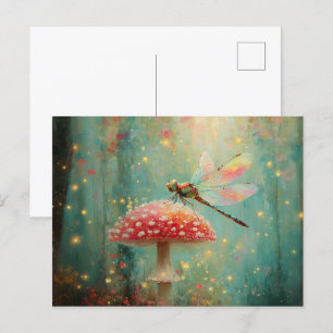 Cartão Postal Dragonfly mágica em um Cogumelo