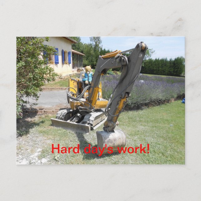 Cartão Postal Duro no trabalho - Urso de pelúcia sobre escavador (Frente)