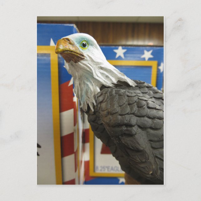 Cartão Postal Eagle Figurine (Frente)