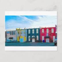 Edifícios coloridos em Benson