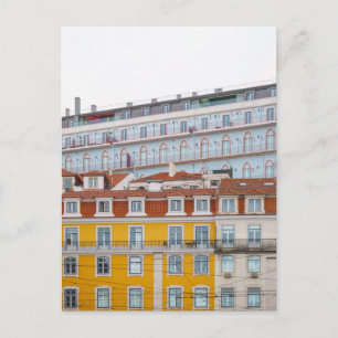 Cartão Postal Edifícios pastel caprichosos em Lisboa