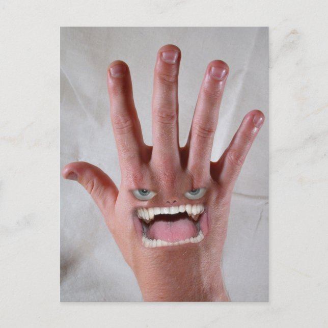 Cartão Postal Ele tem uma meia-mão! (Frente)