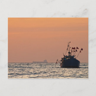 Cartão Postal Embarcação de pesca no mar Báltico