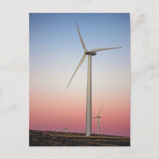 Cartão Postal Energia eólica Fazenda em Dusk (Frente)