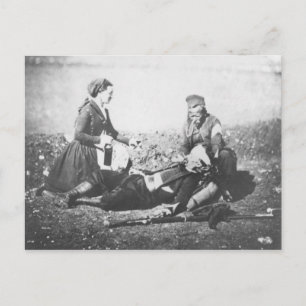 Cartão Postal Enfermeira Tensão um Homem Ferido